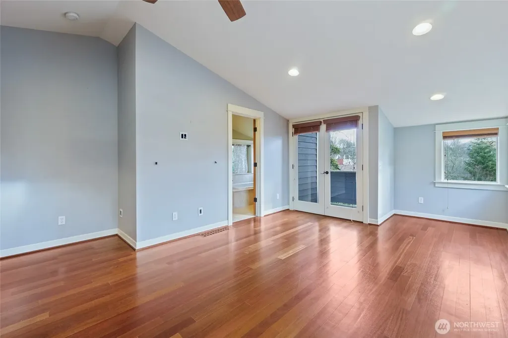 524 25th Avenue S Seattle WA 98144