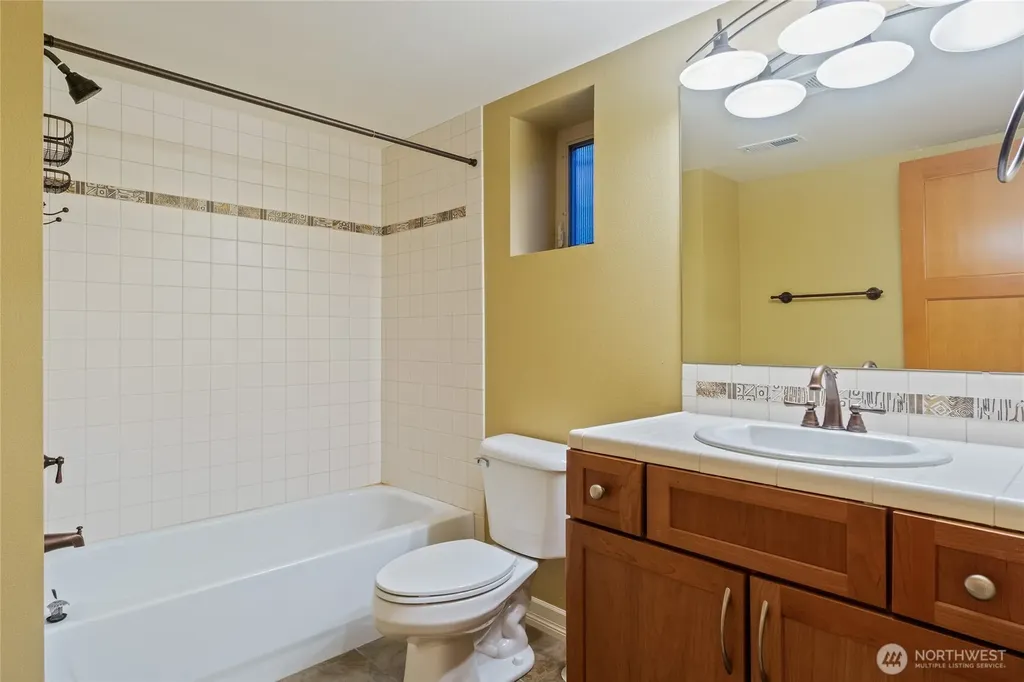 524 25th Avenue S Seattle WA 98144