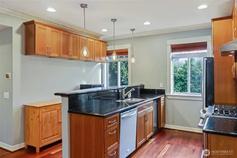 524 25th Avenue S Seattle WA 98144