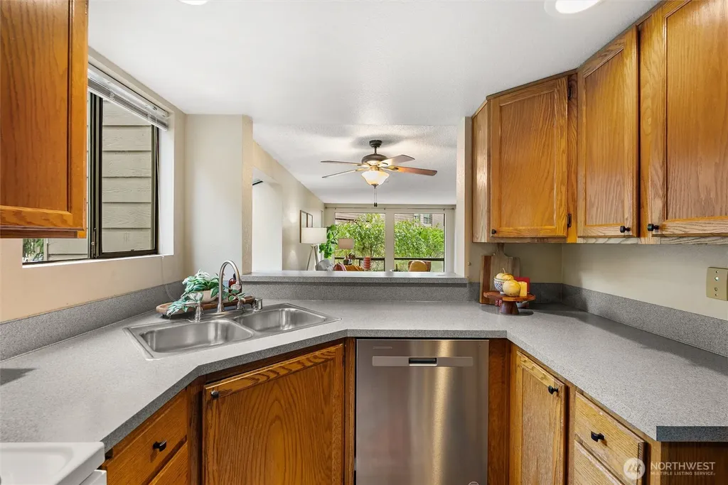 15123 Sunwood Boulevard Tukwila WA 98188