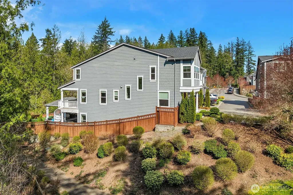 23908 NE 15th Way Sammamish WA 98074