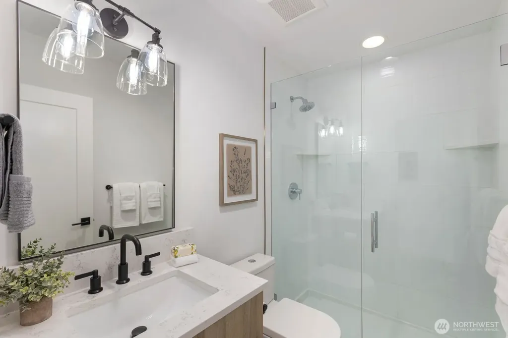 6233 Carleton Avenue S Seattle WA 98108