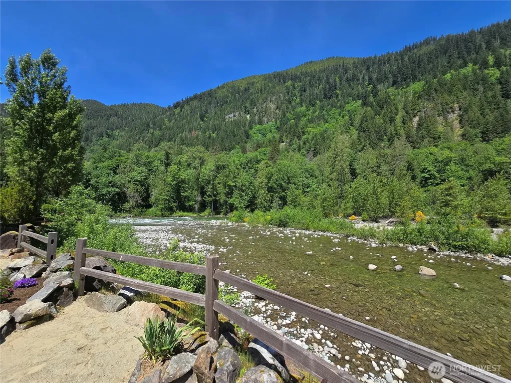 51531 Skyco Drive Index WA 98256