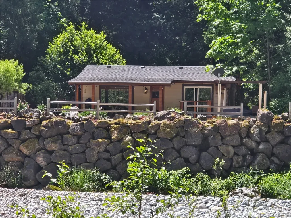 51531 Skyco Drive Index WA 98256