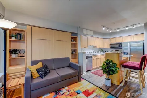 1525 NW 57th Street Seattle WA 98107