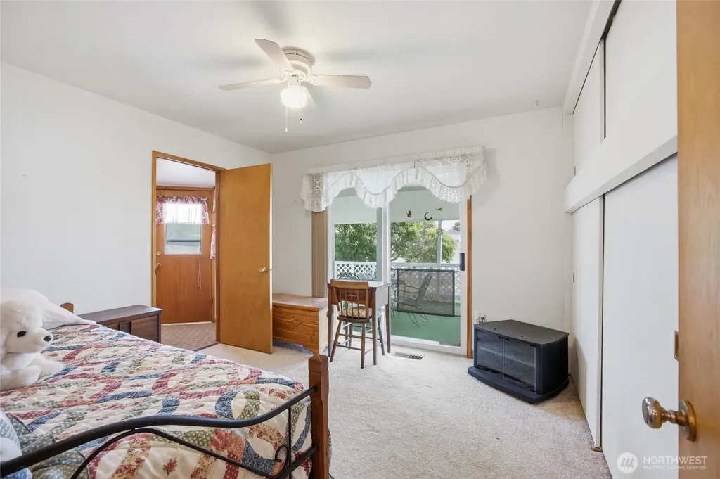 209 W 5th Street Warden WA 98857