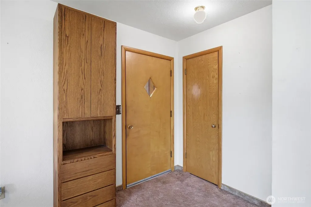 209 W 5th Street Warden WA 98857