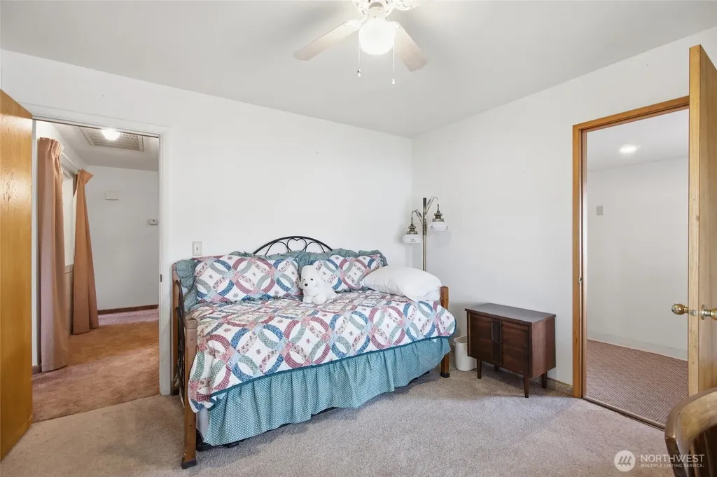 209 W 5th Street Warden WA 98857