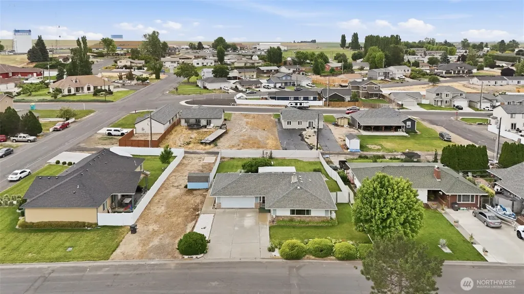 209 W 5th Street Warden WA 98857