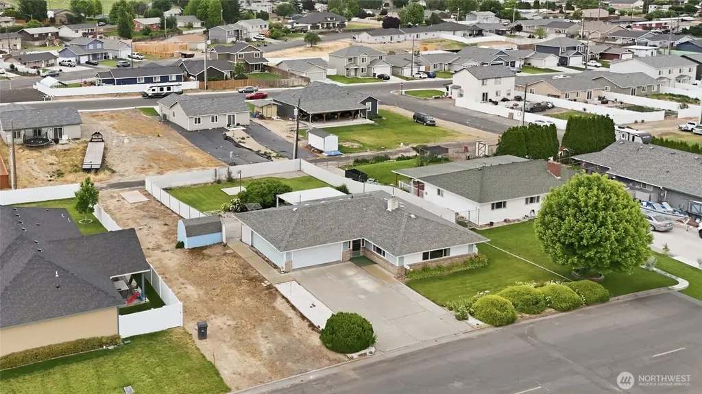 209 W 5th Street Warden WA 98857