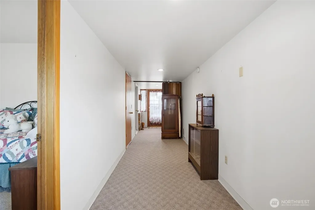 209 W 5th Street Warden WA 98857