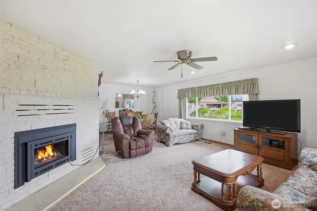 209 W 5th Street Warden WA 98857