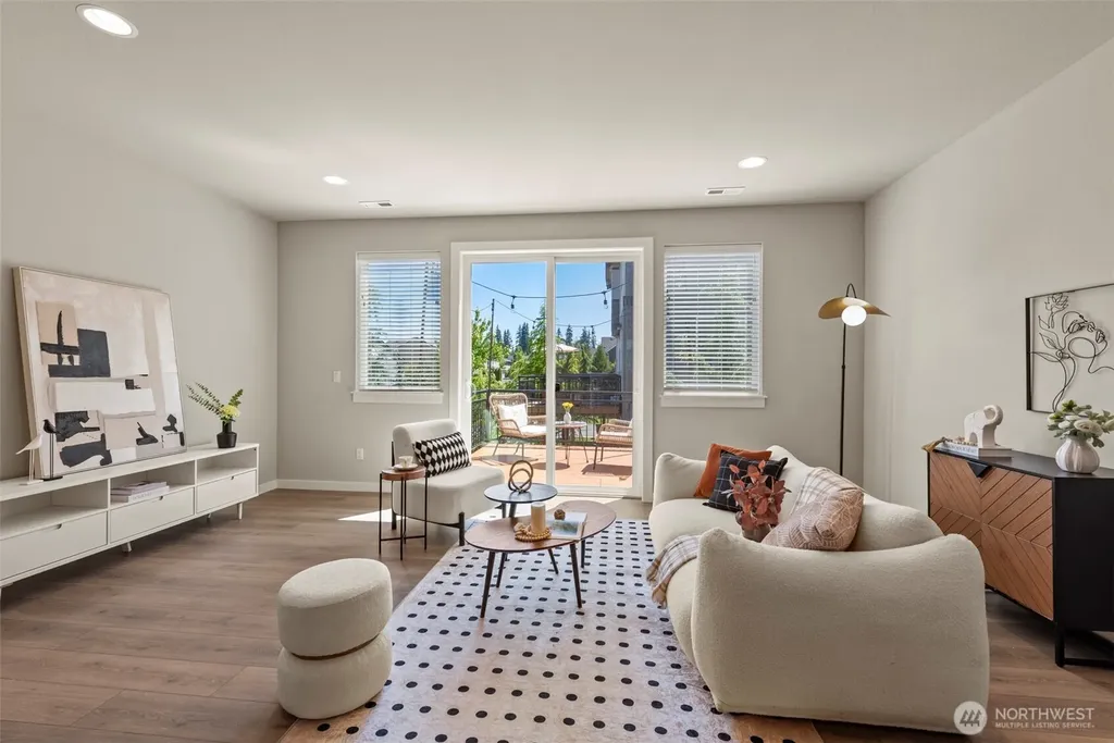 19409 36th Avenue SE Bothell WA 98012