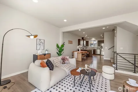 19409 36th Avenue SE Bothell WA 98012
