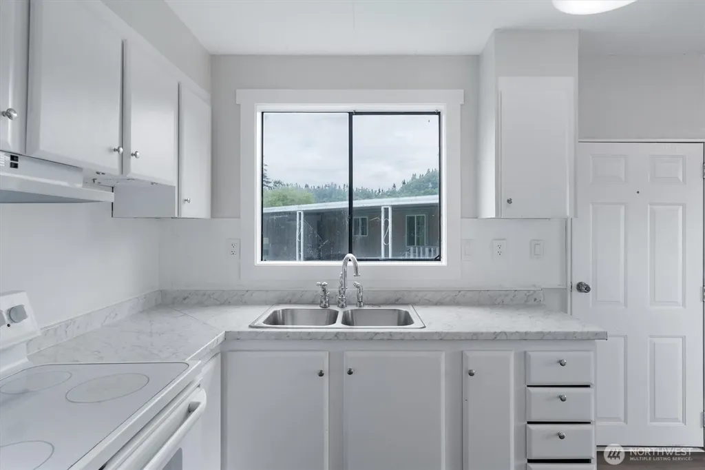 4400 Ocean Beach Highway Longview WA 98632
