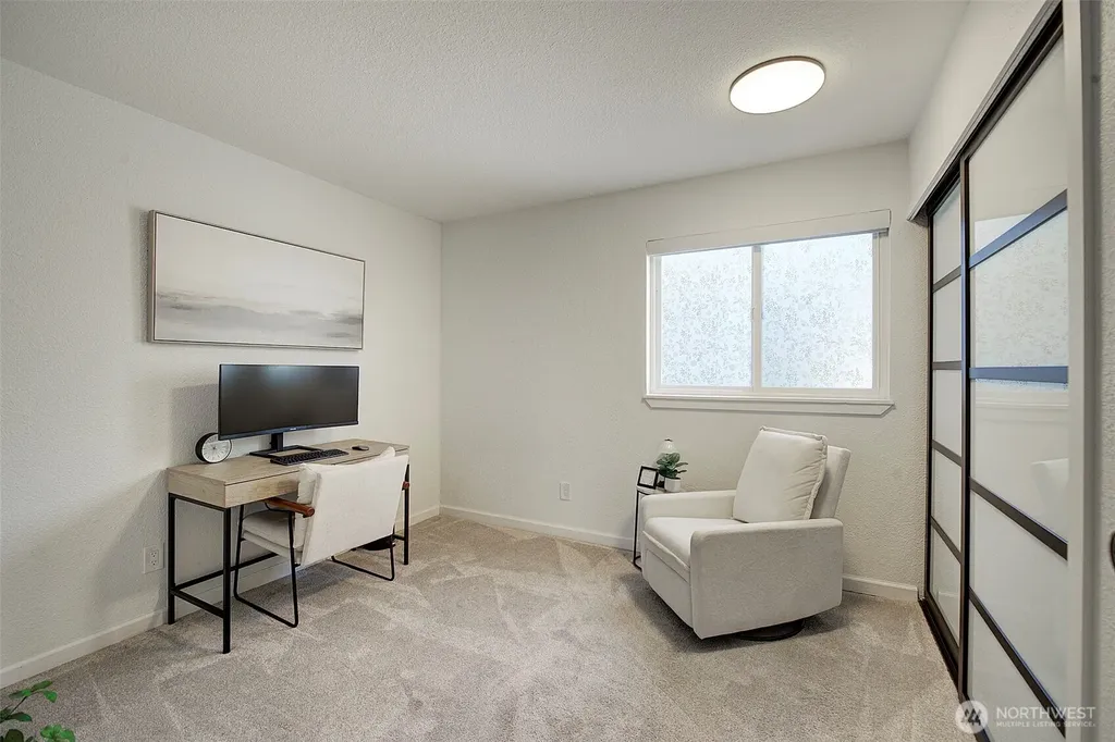 4214 W Lake Sammamish Parkway NE Redmond WA 98052