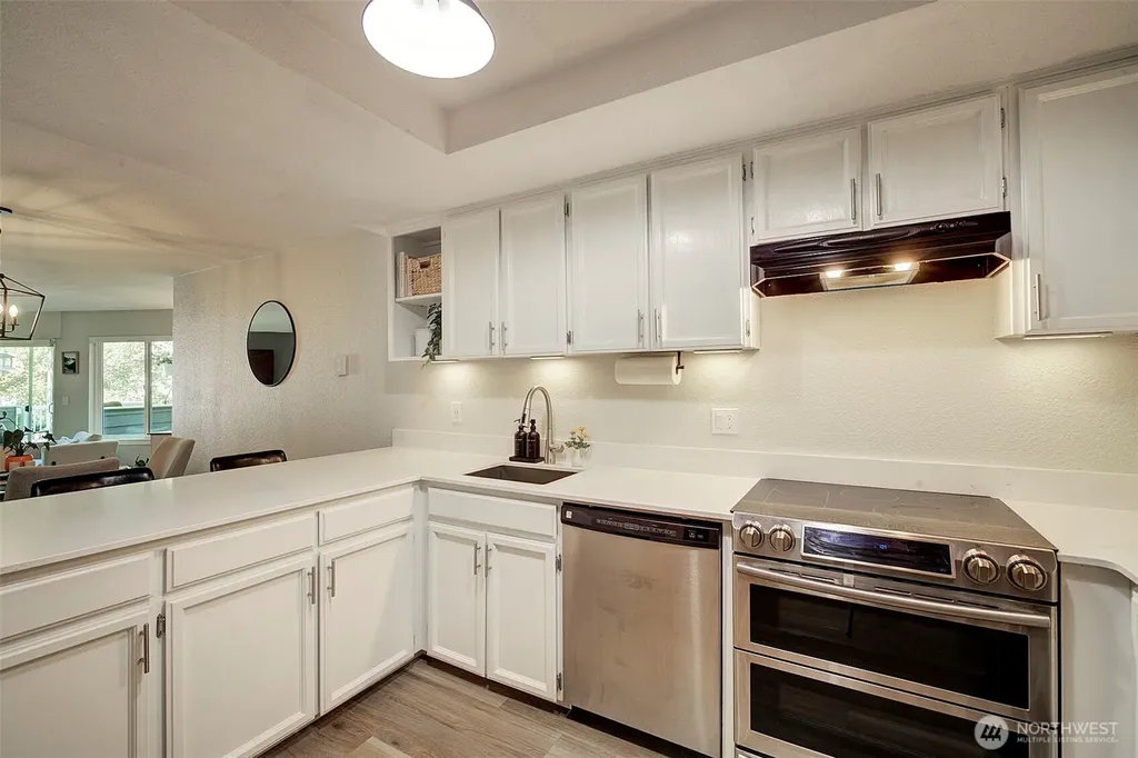 4214 W Lake Sammamish Parkway NE Redmond WA 98052