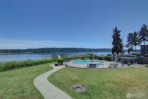 4214 W Lake Sammamish Parkway NE Redmond WA 98052