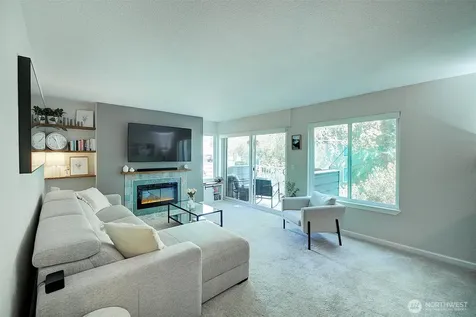 4214 W Lake Sammamish Parkway NE Redmond WA 98052