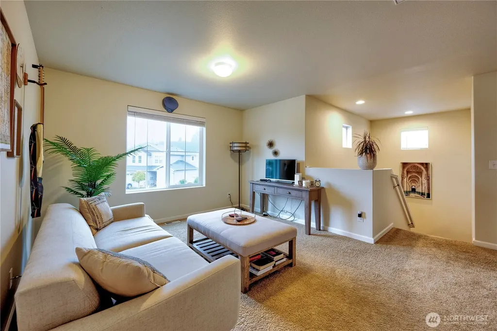 7129 Munn Lake Drive SE Tumwater WA 98501