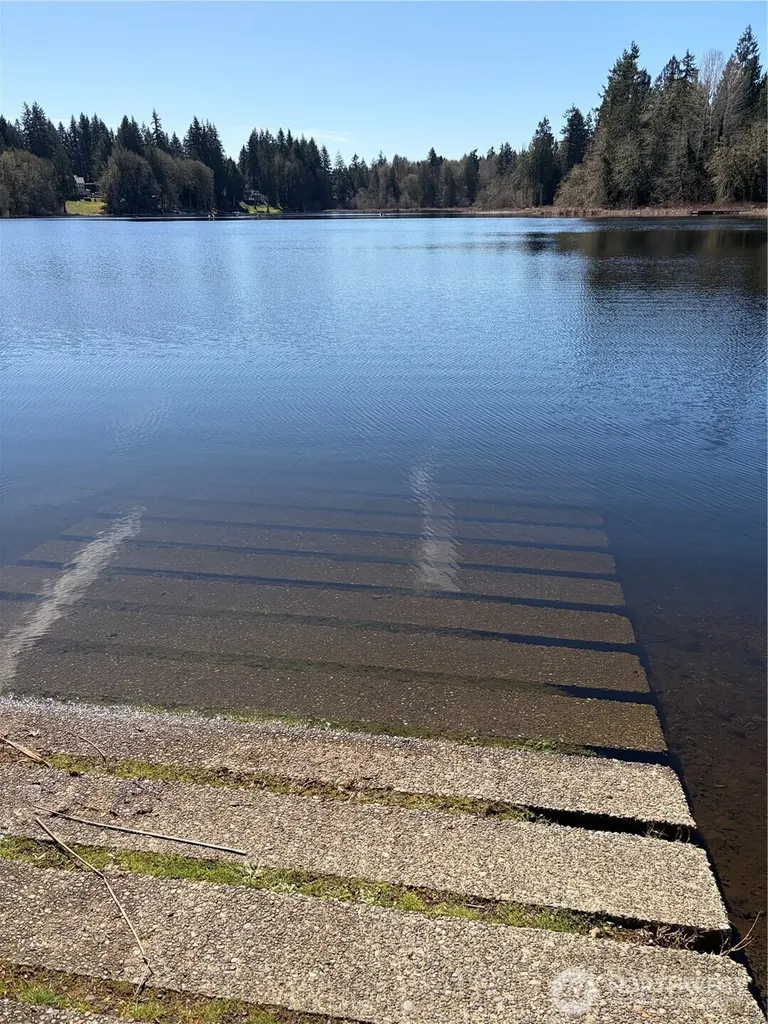 7129 Munn Lake Drive SE Tumwater WA 98501