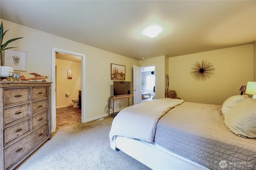 7129 Munn Lake Drive SE Tumwater WA 98501