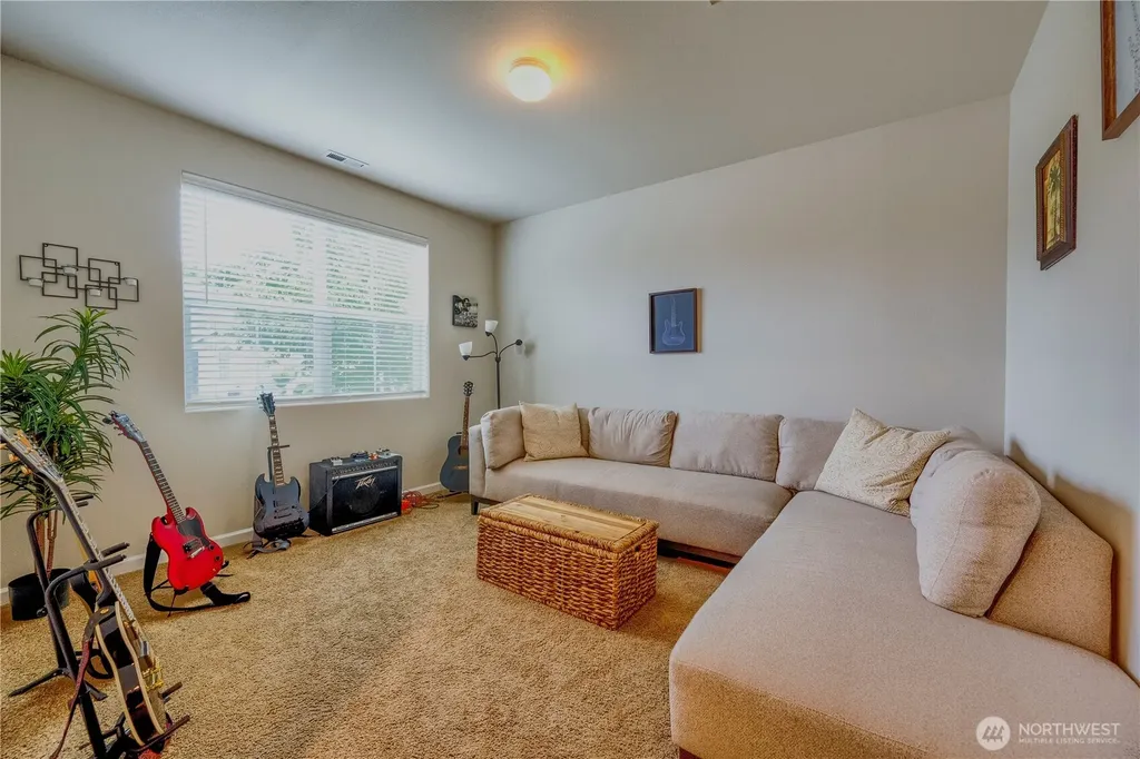 7129 Munn Lake Drive SE Tumwater WA 98501