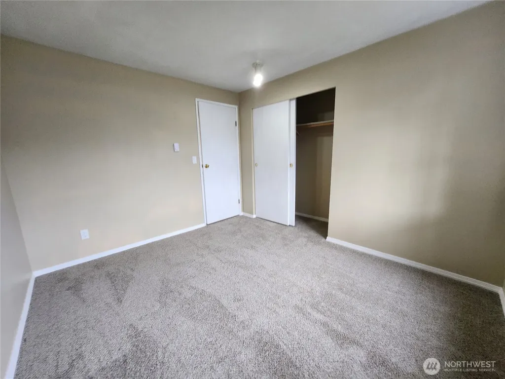 215 100th Street SW Everett WA 98204