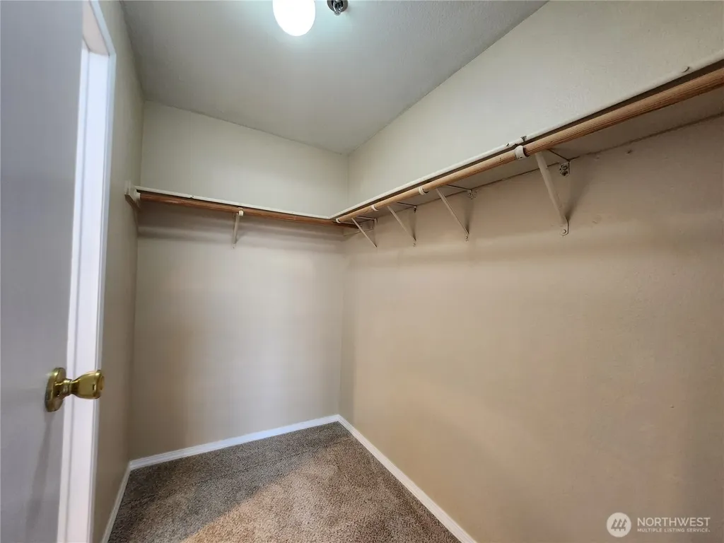 215 100th Street SW Everett WA 98204