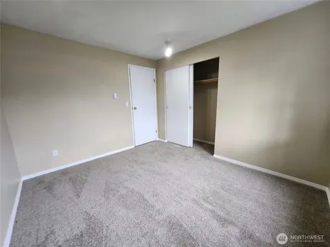 215 100th Street SW Everett WA 98204