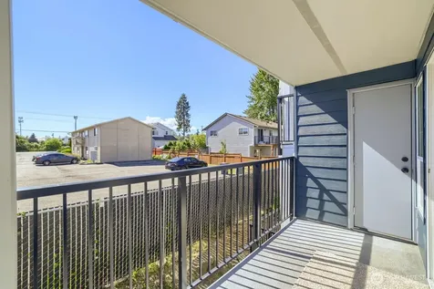 215 100th Street SW Everett WA 98204