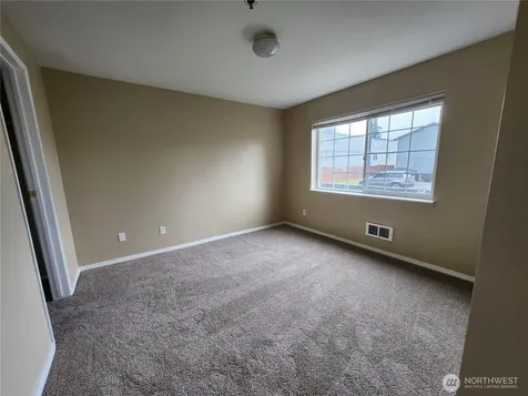 215 100th Street SW Everett WA 98204