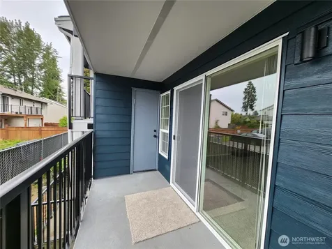215 100th Street SW Everett WA 98204