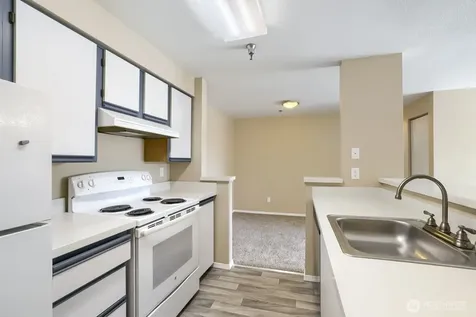 215 100th Street SW Everett WA 98204