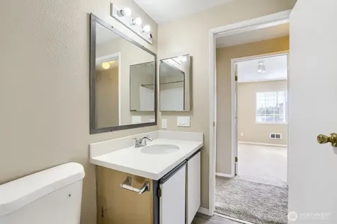 215 100th Street SW Everett WA 98204