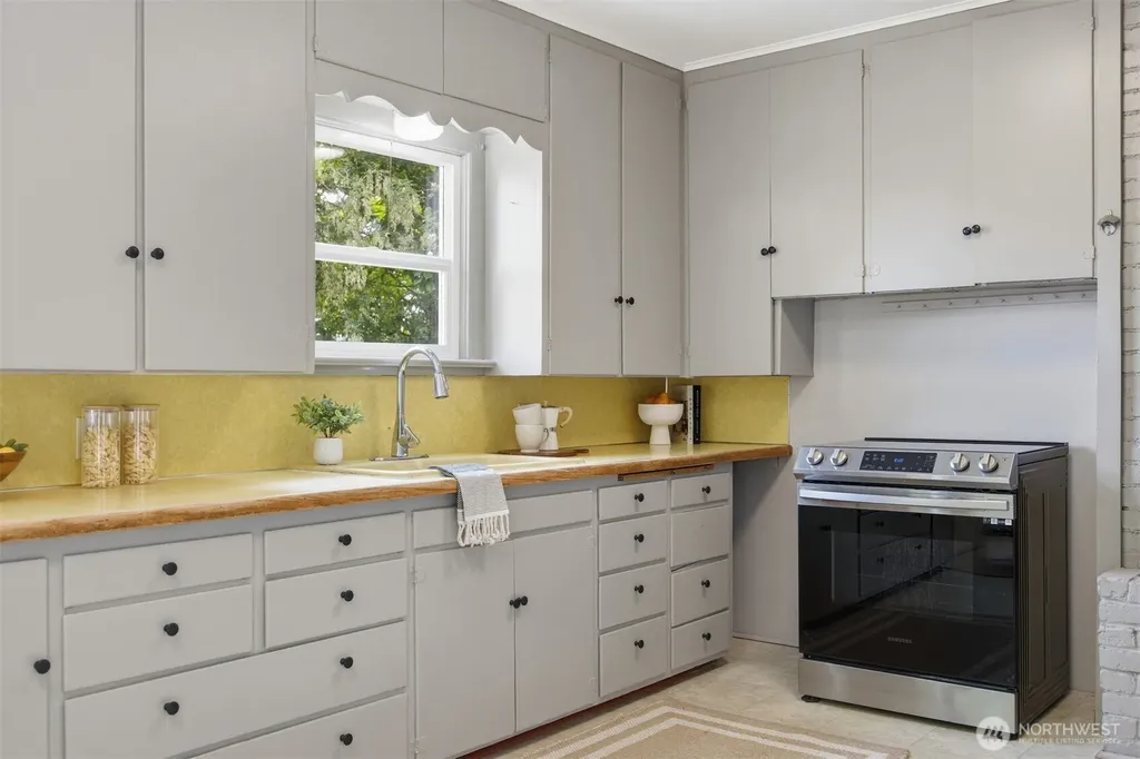 809 Liberty Street Bellingham WA 98225