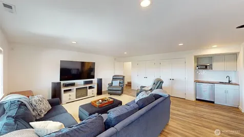 534 Dewberry Avenue E Omak WA 98841