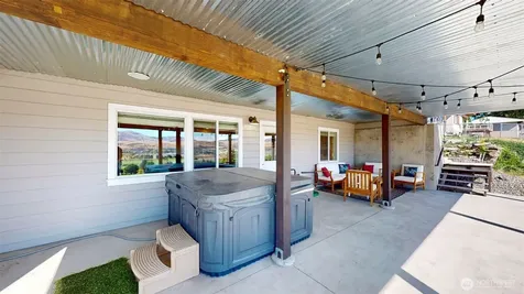 534 Dewberry Avenue E Omak WA 98841