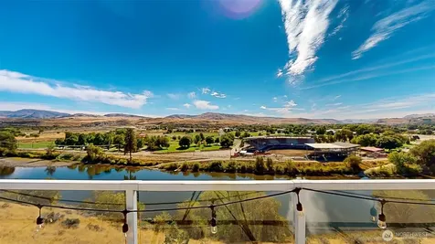 534 Dewberry Avenue E Omak WA 98841