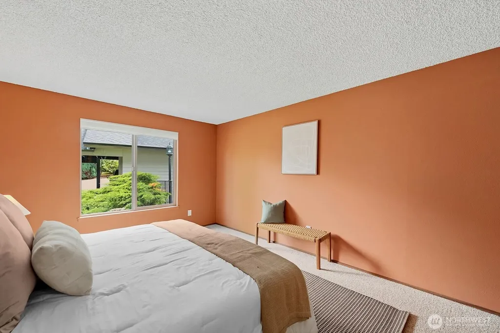 23403 Lakeview Drive Mountlake Terrace WA 98043