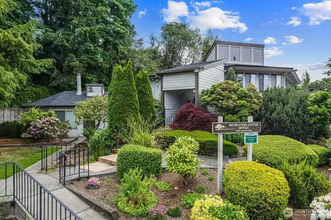 23403 Lakeview Drive Mountlake Terrace WA 98043