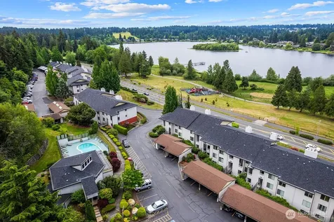 23403 Lakeview Drive Mountlake Terrace WA 98043