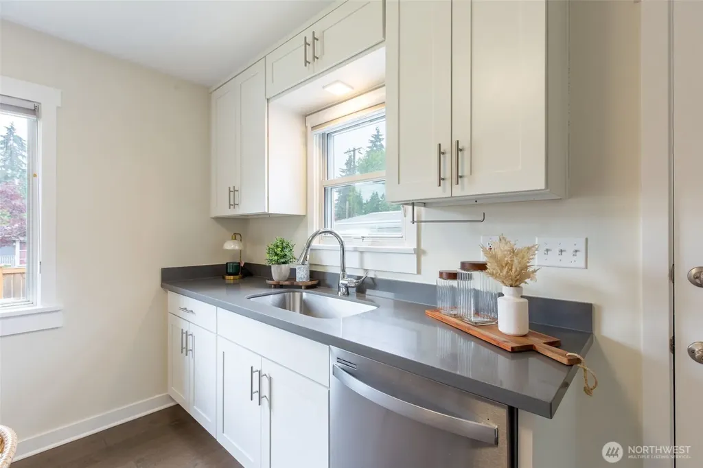1420 S 129th Street Burien WA 98168