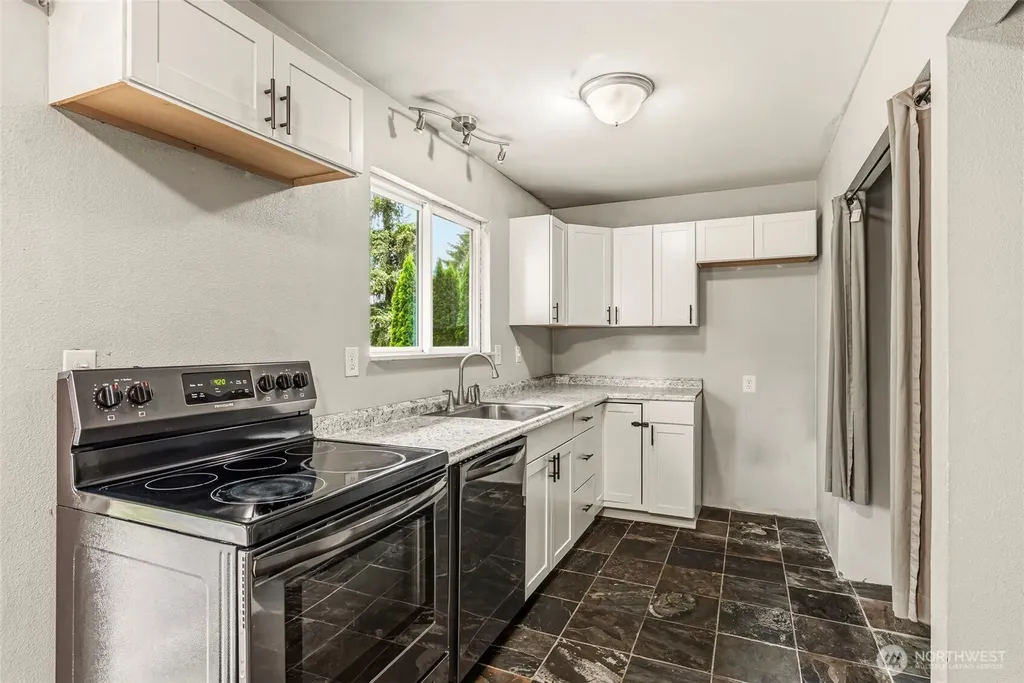 109 Rollingwood Drive Kelso WA 98626