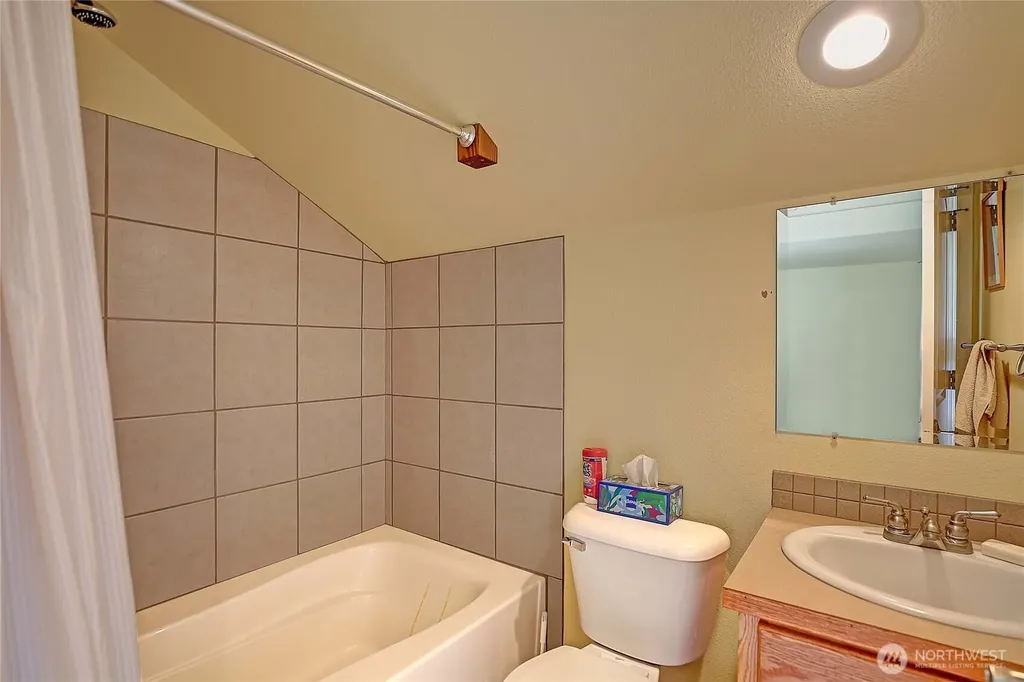 237 Heather Drive Camano Island WA 98282