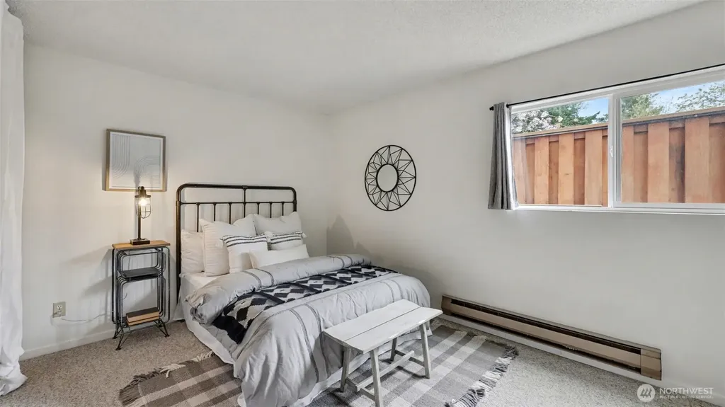 8800 20th Avenue NE Seattle WA 98115