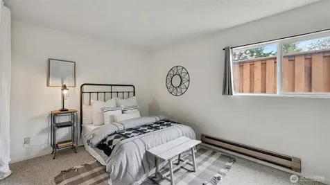 8800 20th Avenue NE Seattle WA 98115