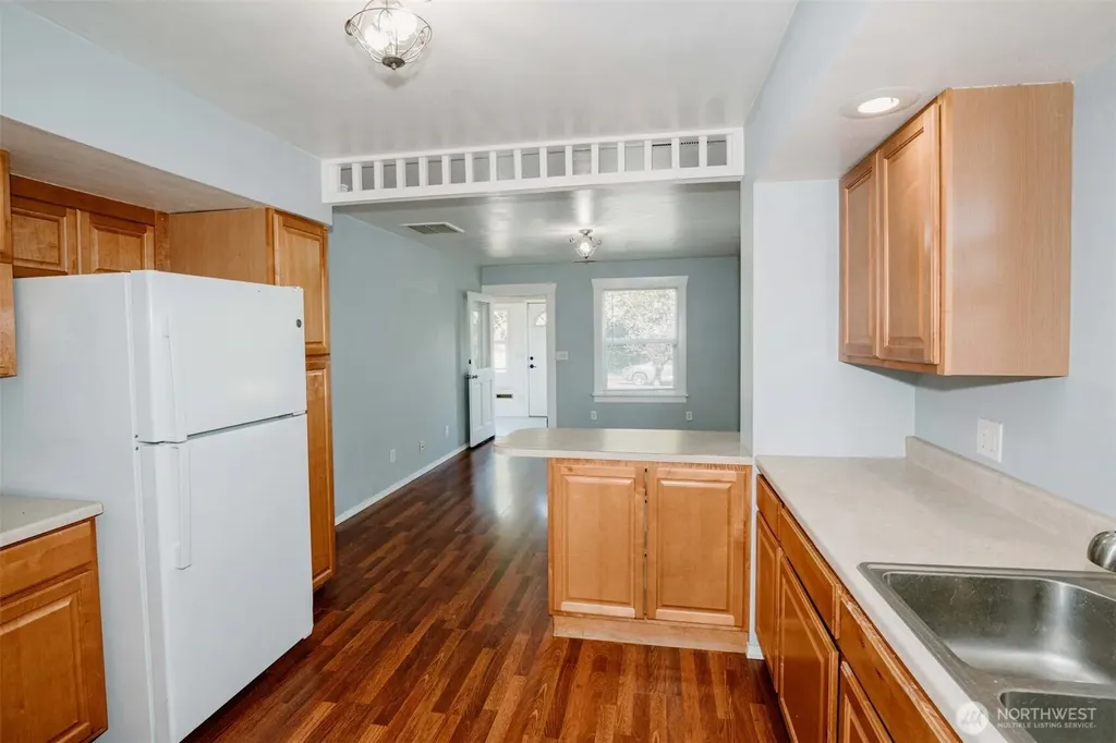 2218 Summit Avenue Everett WA 98201