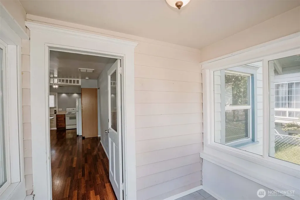 2218 Summit Avenue Everett WA 98201