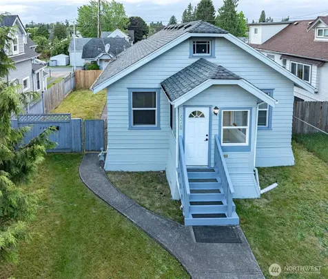 2218 Summit Avenue Everett WA 98201